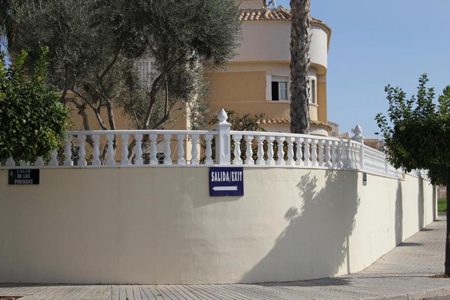 Bnb Casa Frente Al Lago Rosa Torrevieja Exterior photo